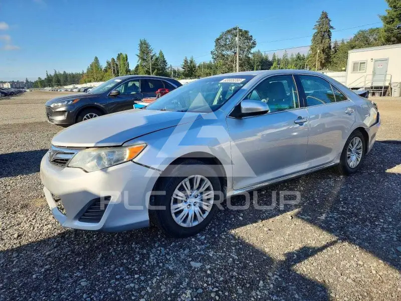 2014 Toyota CAMRY фото