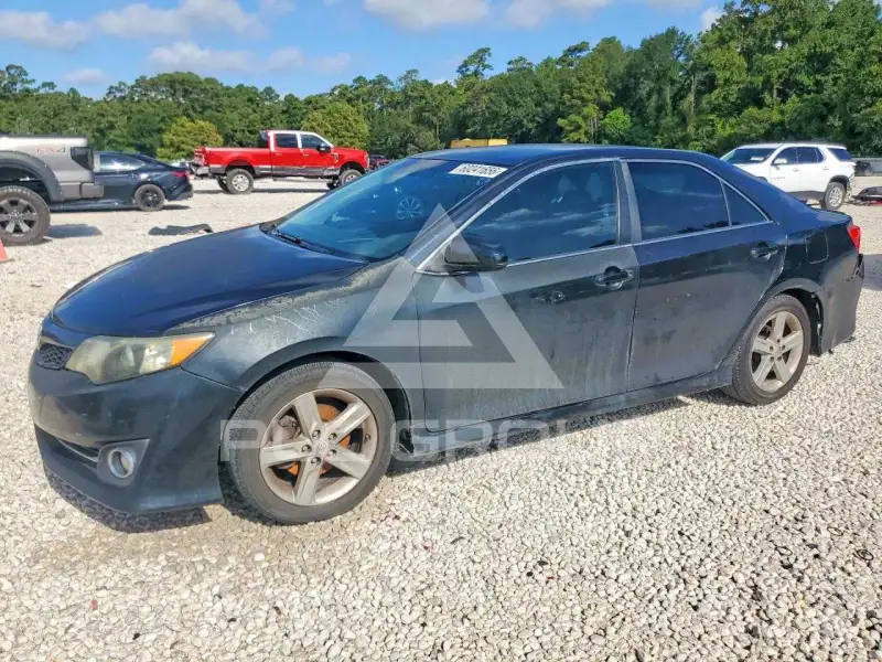 2014 Toyota CAMRY фото
