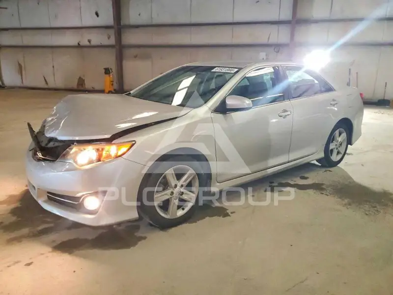 2014 Toyota CAMRY фото