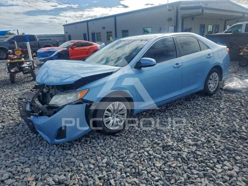 2014 Toyota CAMRY photo
