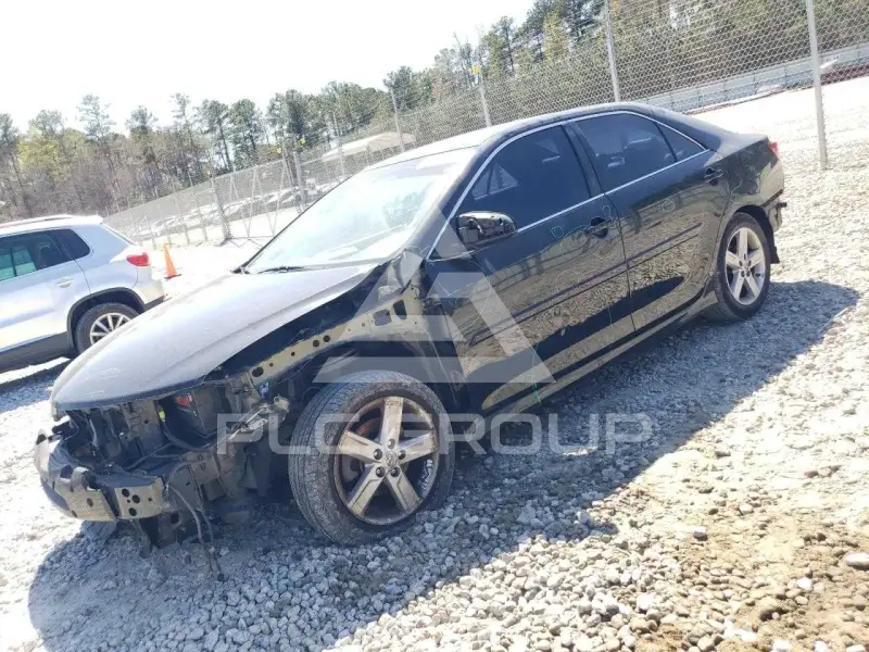 2014 Toyota CAMRY фото