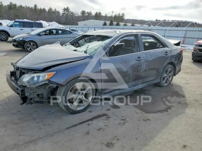 2014 Toyota CAMRY фото