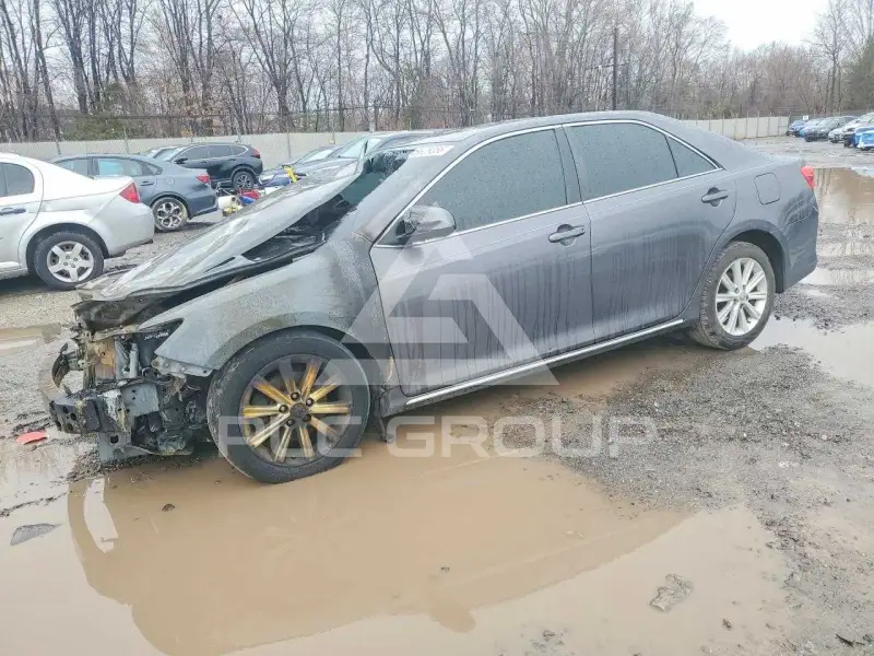 2014 Toyota CAMRY фото