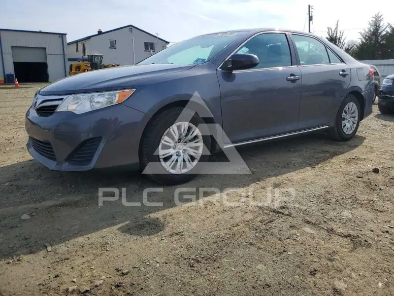 2014 Toyota CAMRY фото