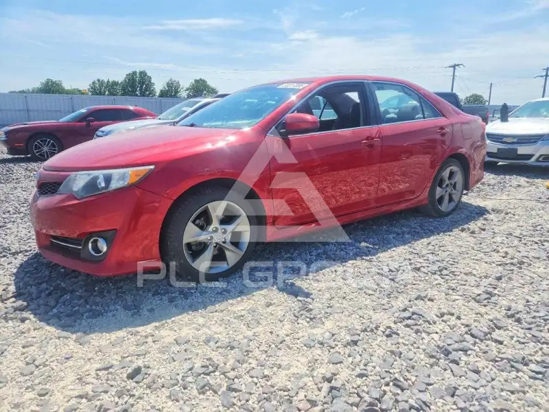 2014 Toyota CAMRY фото