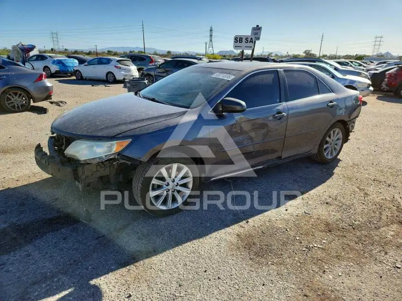 2014 Toyota CAMRY фото
