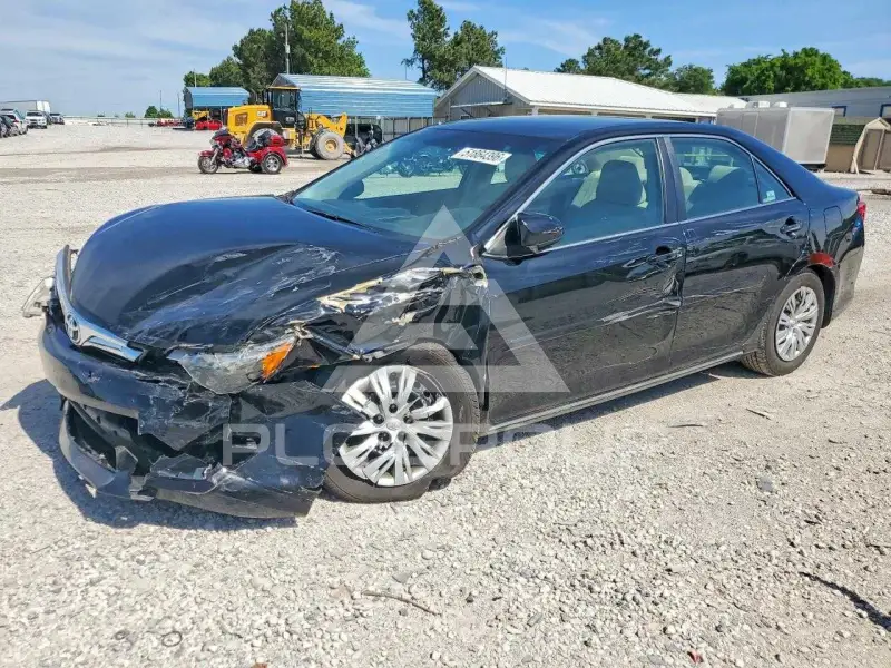 2014 Toyota CAMRY фото