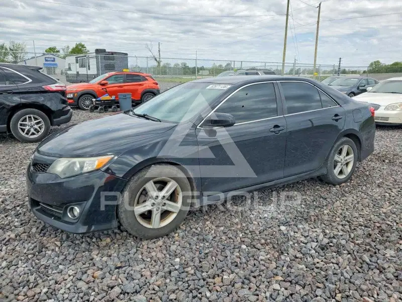 2014 Toyota CAMRY фото