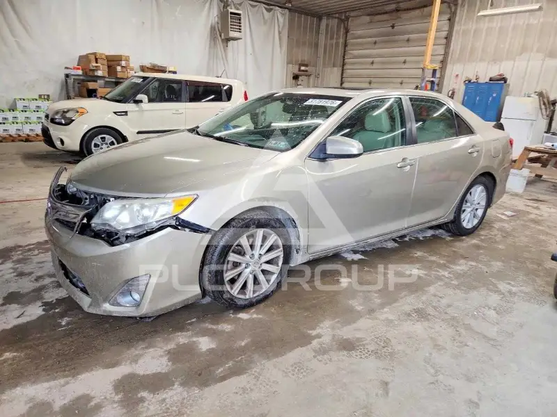 2014 Toyota CAMRY photo