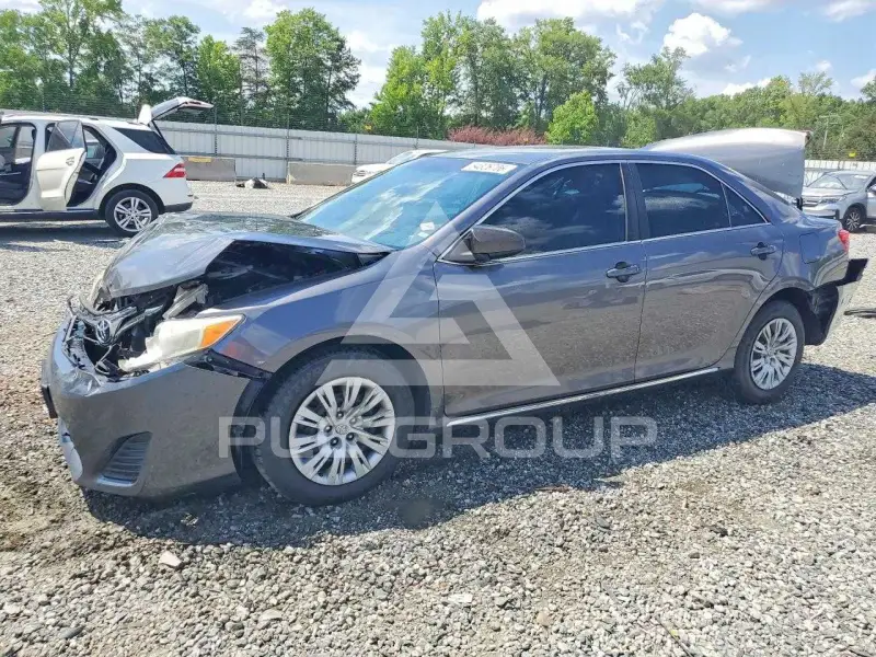 2014 Toyota CAMRY photo