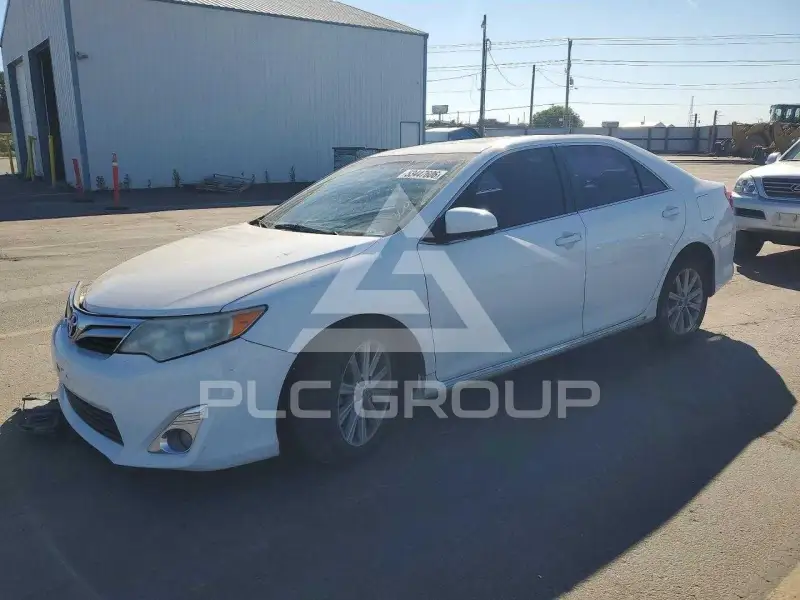 2014 Toyota CAMRY фото
