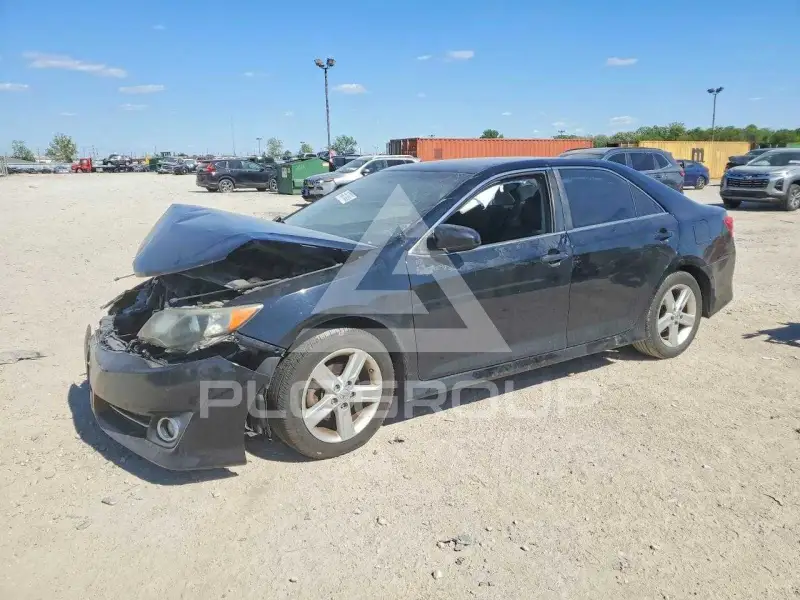 2014 Toyota CAMRY фото