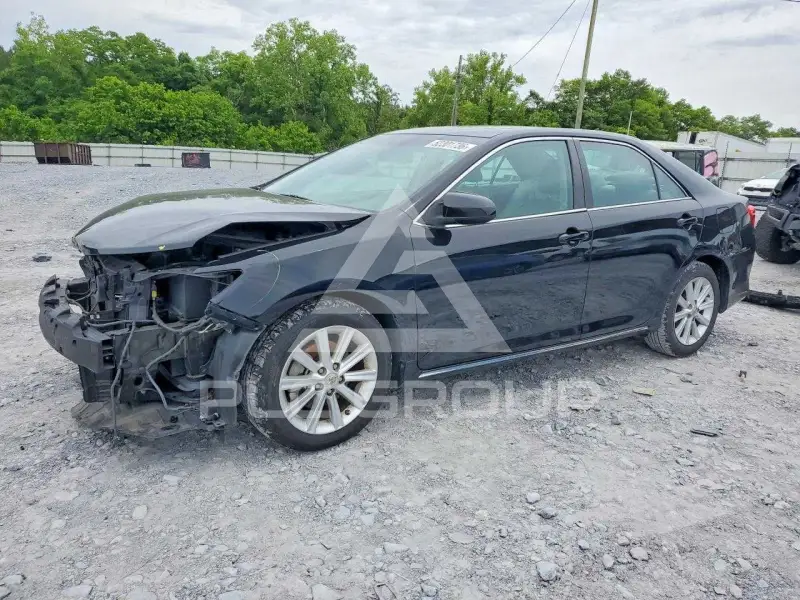 2014 Toyota CAMRY фото