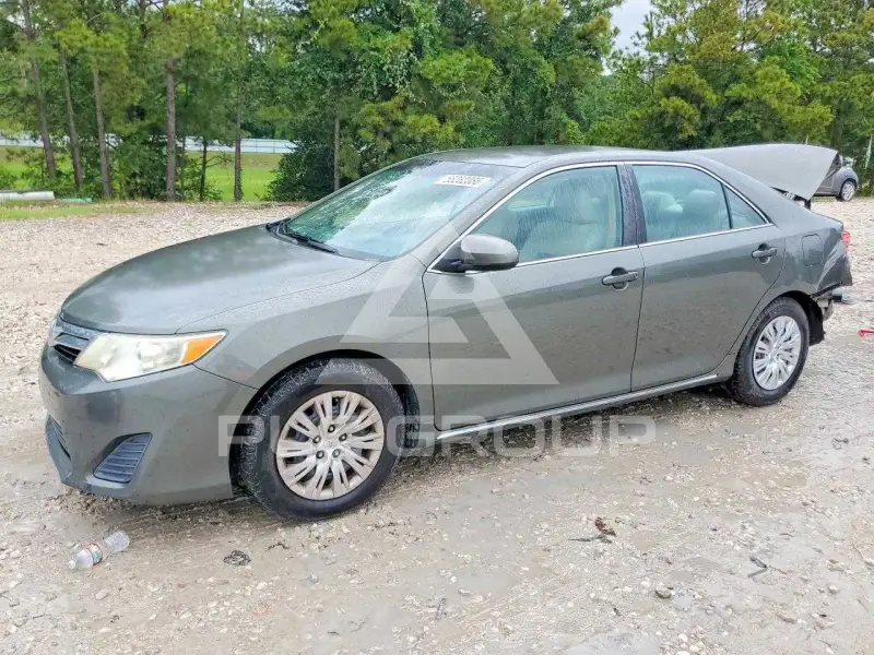 2014 Toyota CAMRY photo