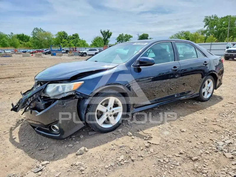2014 Toyota CAMRY фото