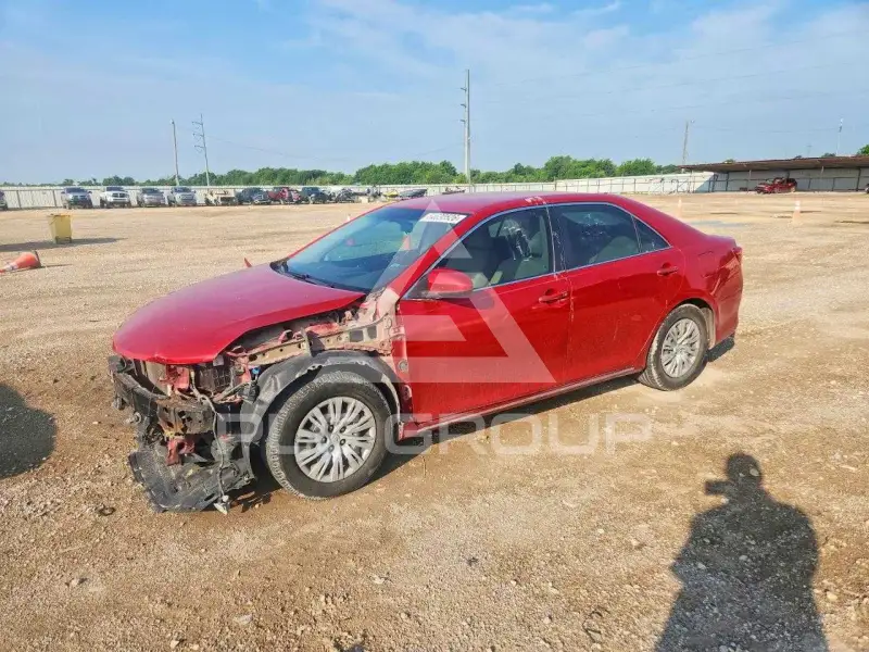 2014 Toyota CAMRY фото