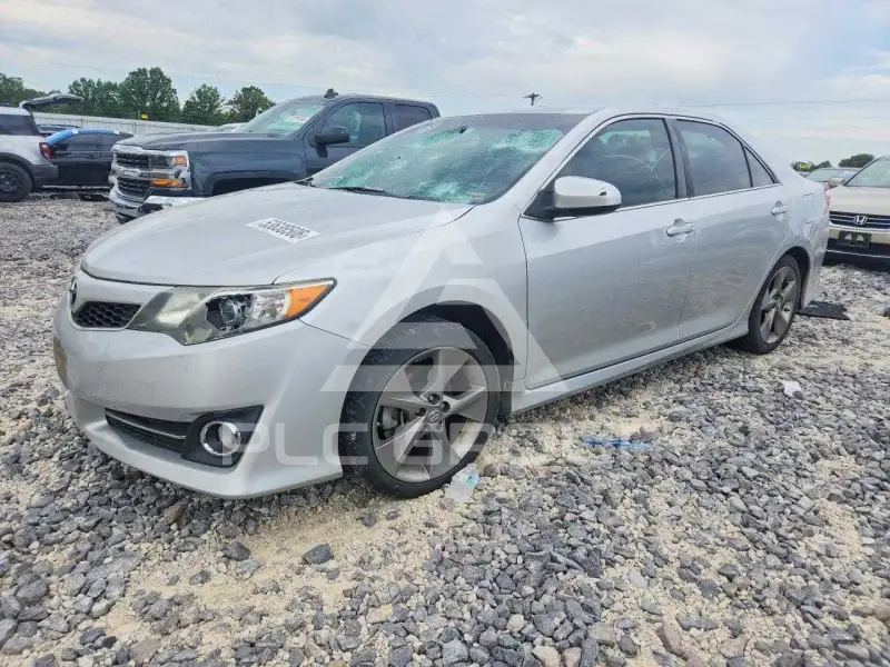 2014 Toyota CAMRY photo