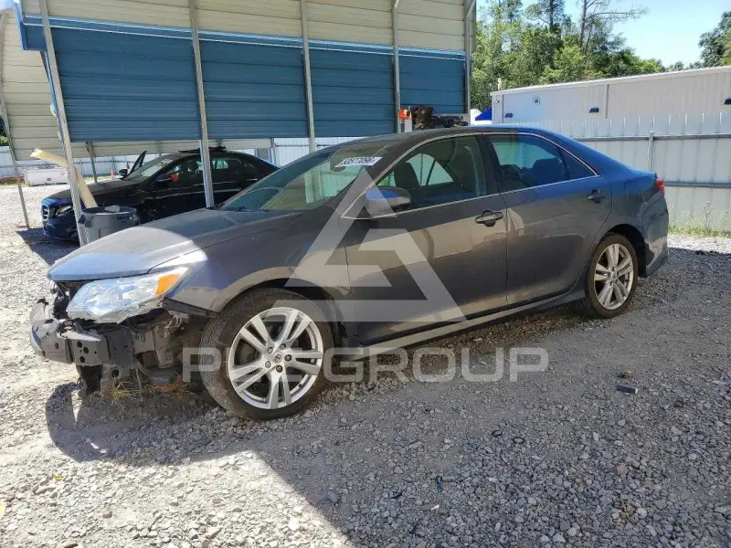 2014 Toyota CAMRY фото