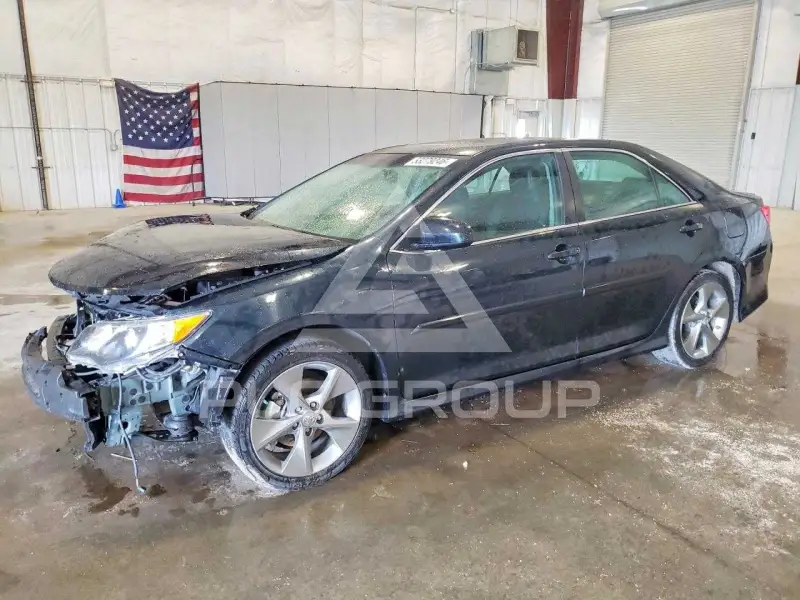 2014 Toyota CAMRY фото