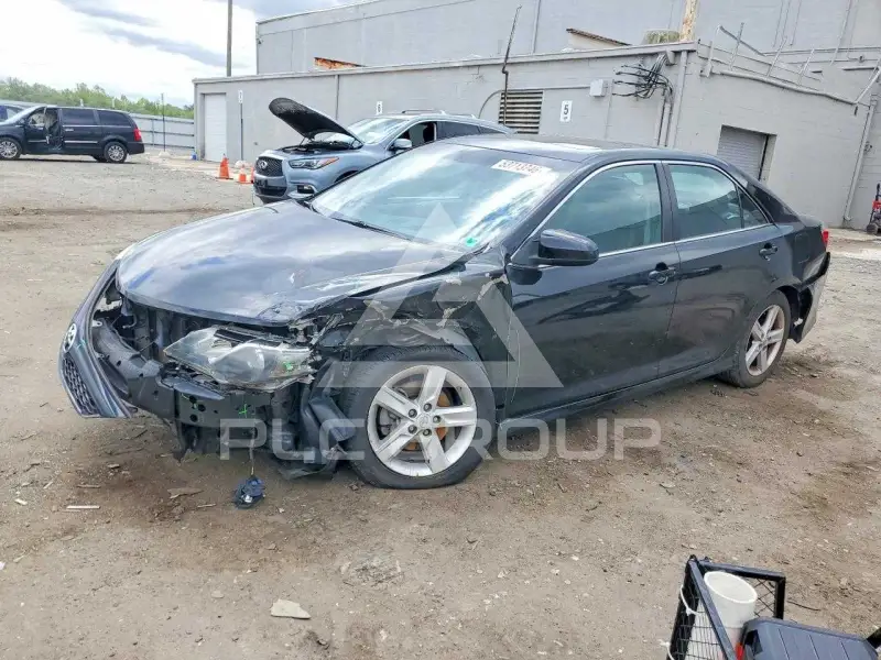 2014 Toyota CAMRY фото