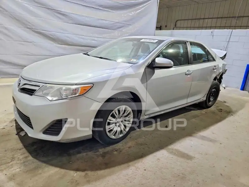2014 Toyota CAMRY фото