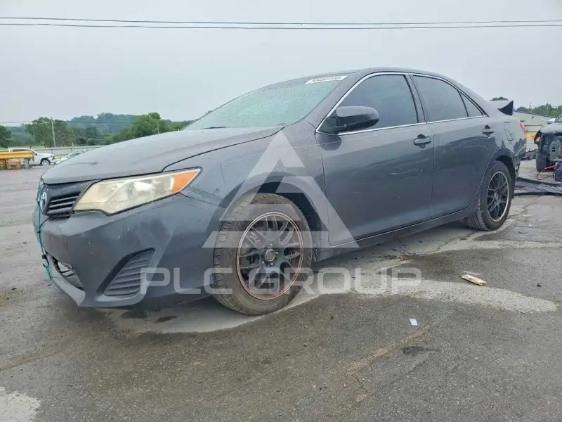 2014 Toyota CAMRY фото