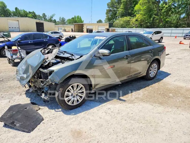 2014 Toyota CAMRY фото