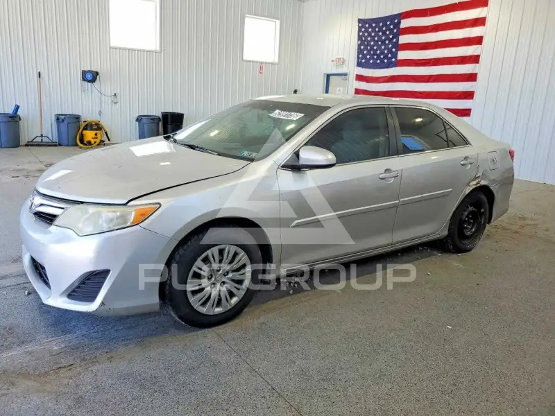 2014 Toyota CAMRY photo