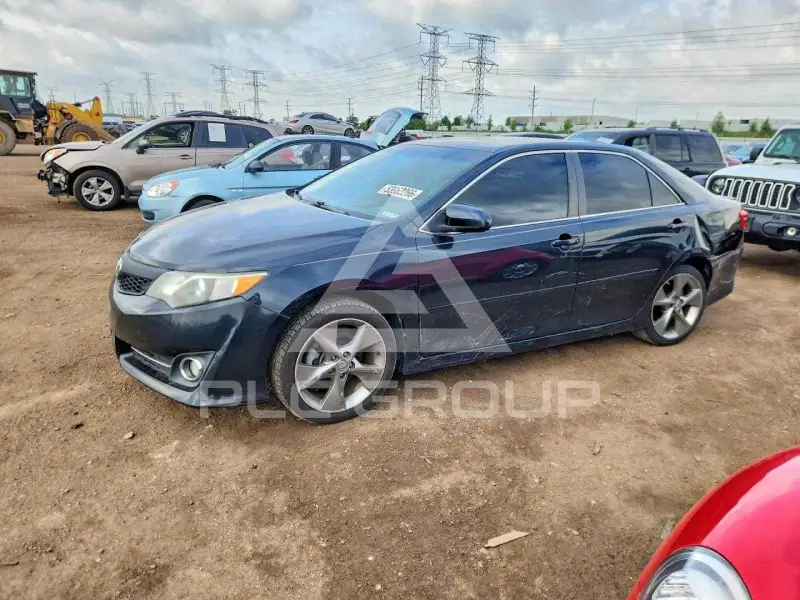 2014 Toyota CAMRY фото