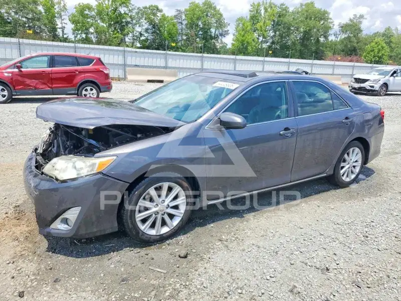 2014 Toyota CAMRY photo