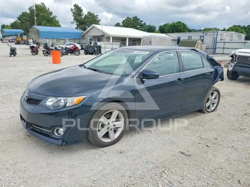 2014 Toyota CAMRY фото