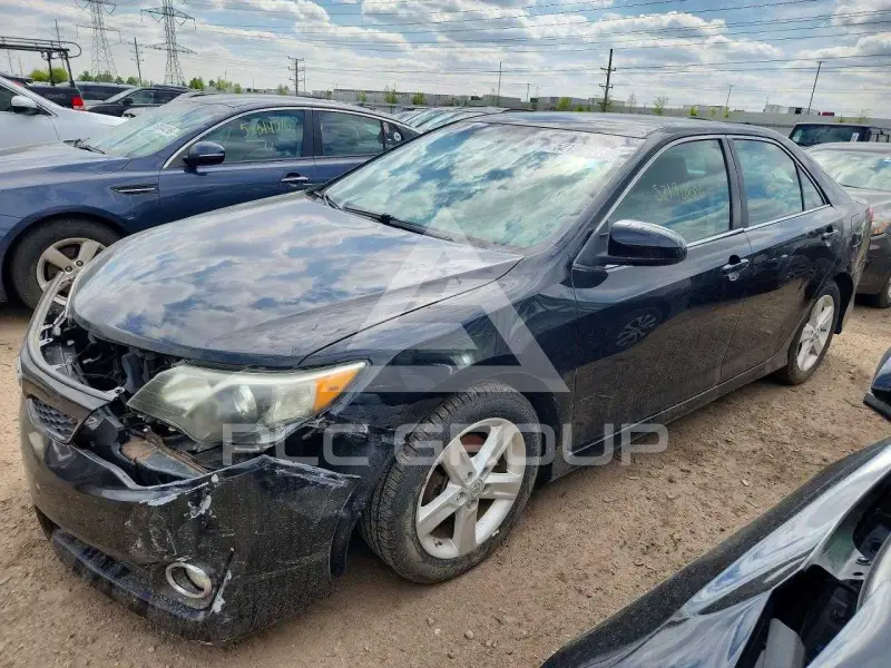 2014 Toyota CAMRY фото