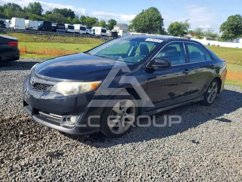 2014 Toyota CAMRY фото