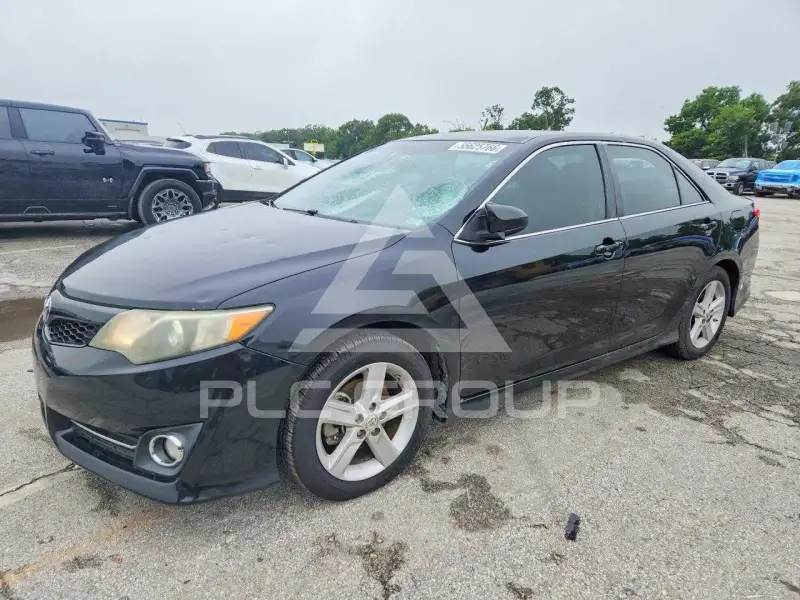 2014 Toyota CAMRY photo
