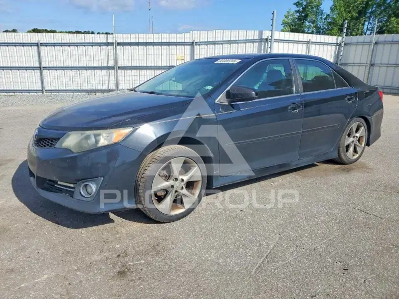 2014 Toyota CAMRY фото
