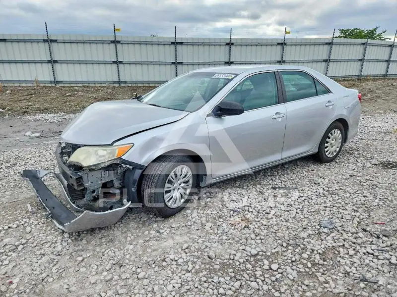 2014 Toyota CAMRY фото