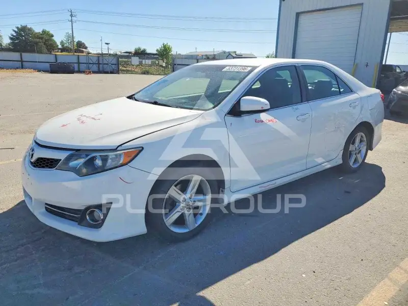 2014 Toyota CAMRY photo