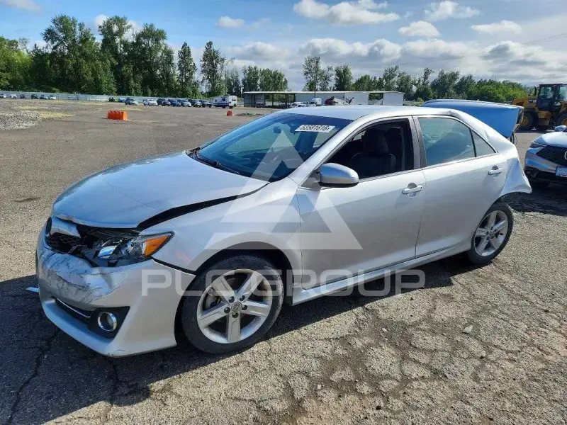 2014 Toyota CAMRY фото