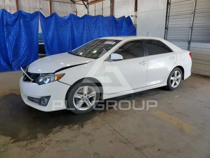 2014 Toyota CAMRY фото