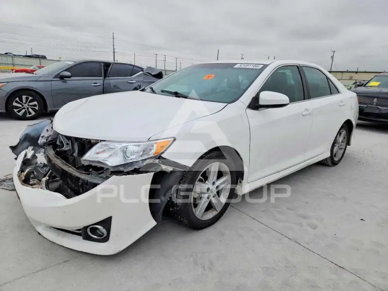 2014 Toyota CAMRY фото