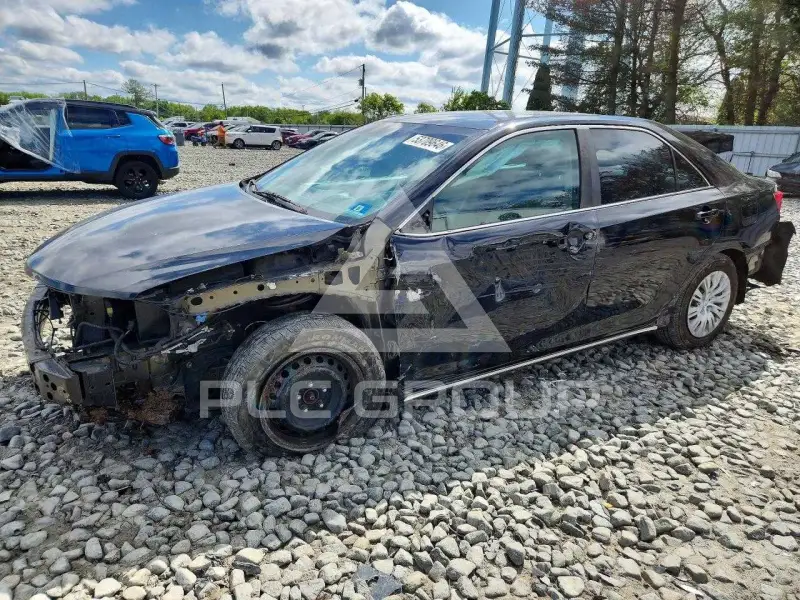 2014 Toyota CAMRY фото