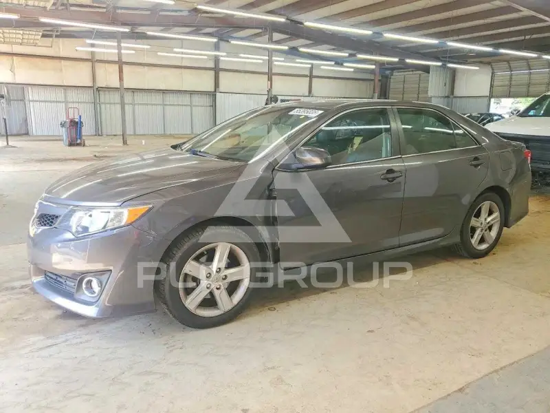 2014 Toyota CAMRY photo
