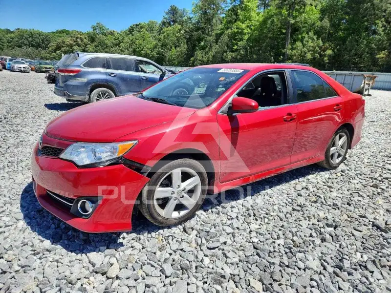 2014 Toyota CAMRY фото