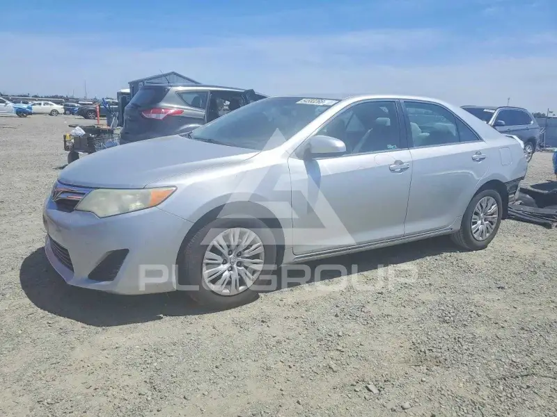 2014 Toyota CAMRY photo