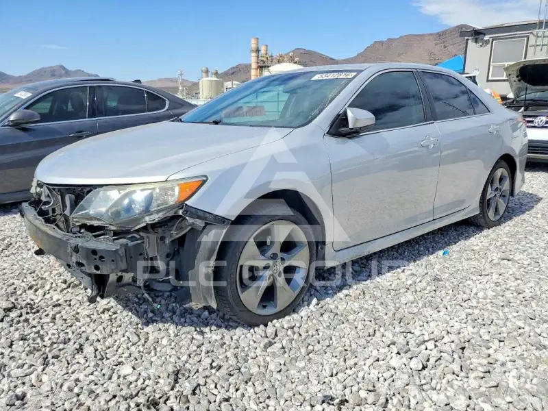 2014 Toyota CAMRY фото