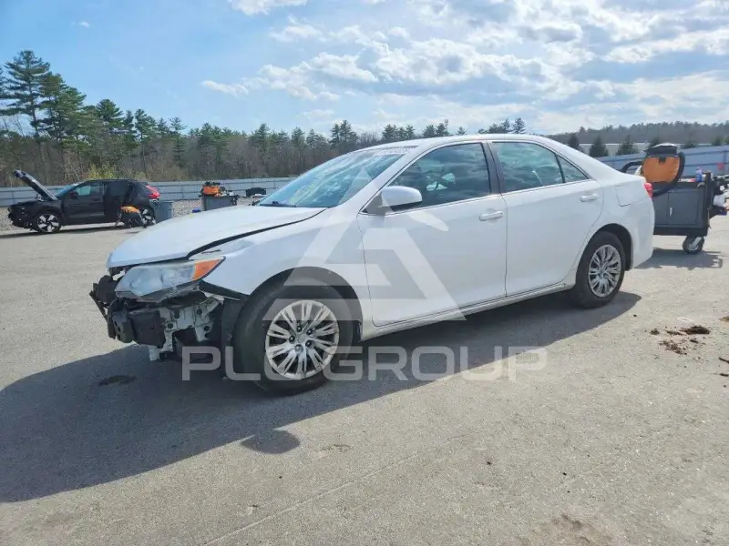 2014 Toyota CAMRY photo