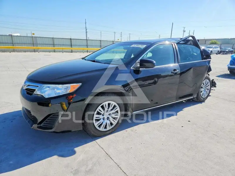 2014 Toyota CAMRY фото