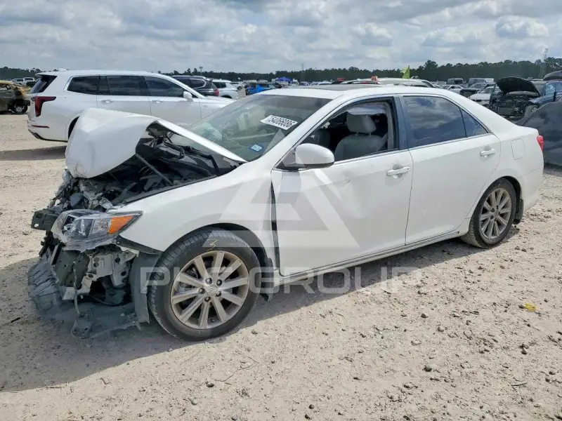 2014 Toyota CAMRY photo
