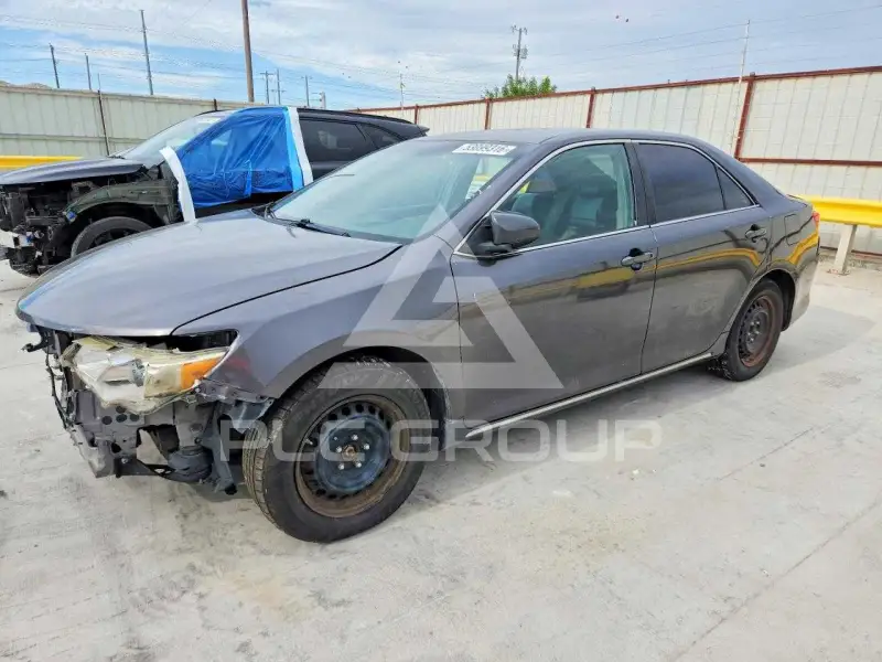 2014 Toyota CAMRY фото