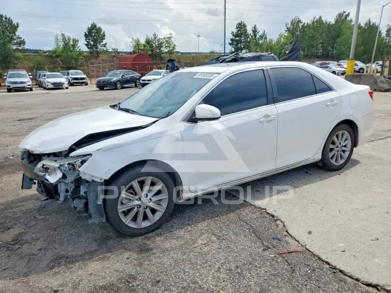 2014 Toyota CAMRY фото